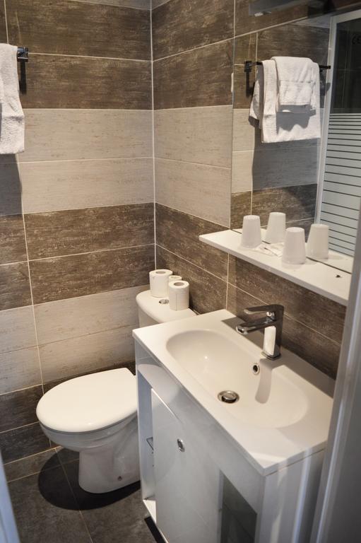 Hotel Moderne Сен-Дені Номер фото