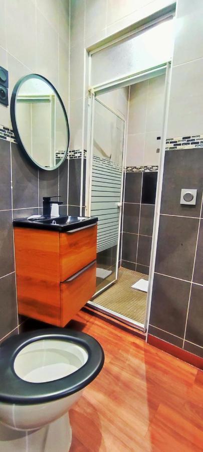 Hotel Moderne Сен-Дені Екстер'єр фото