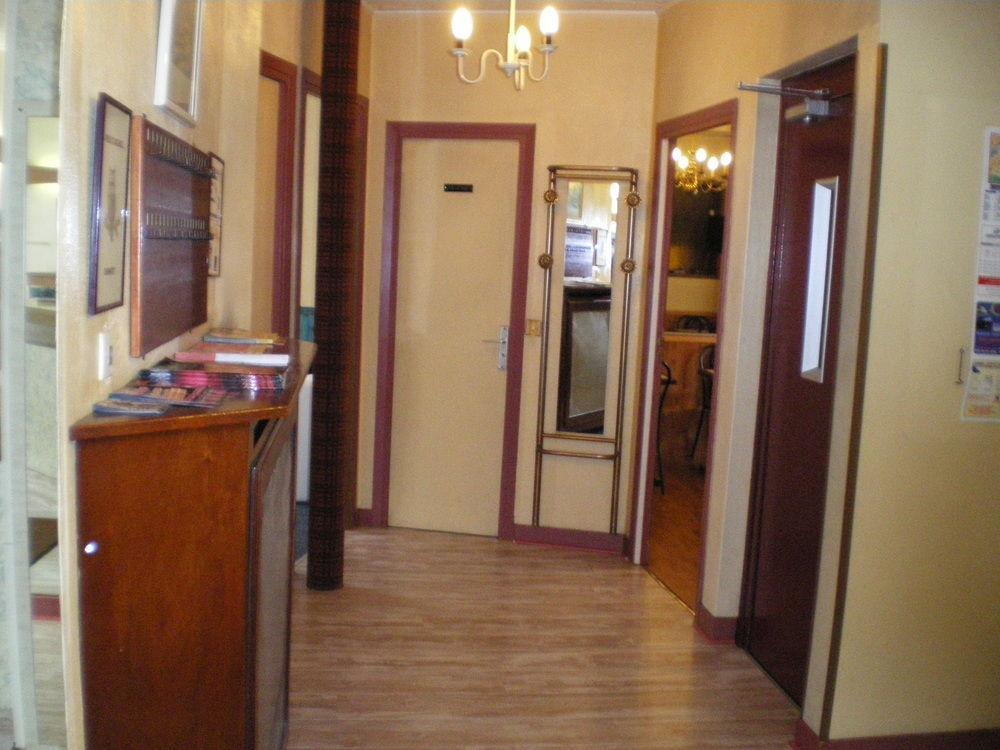 Hotel Moderne Сен-Дені Екстер'єр фото